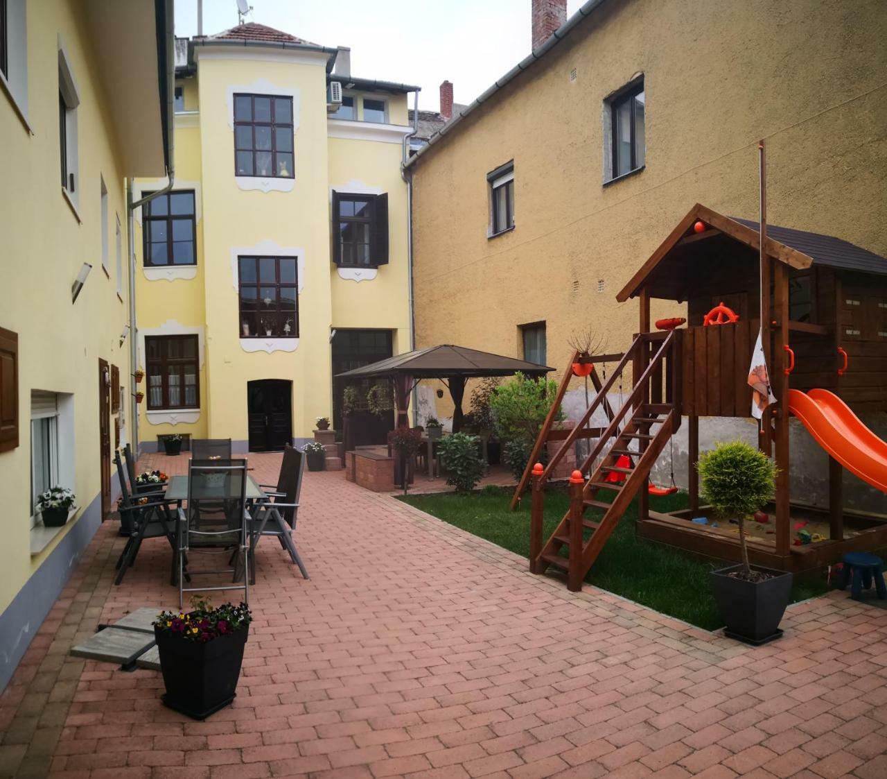 Korzo Apartman Kőszeg Eksteriør bilde